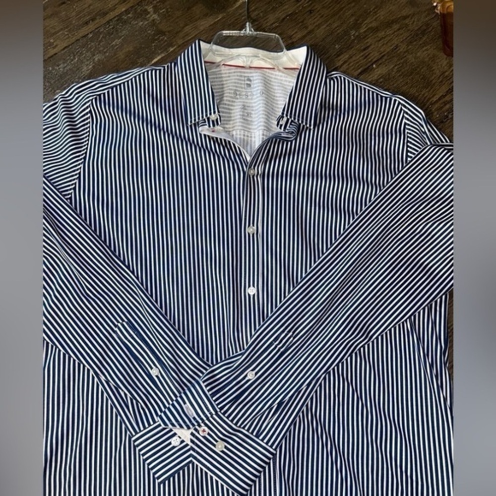 Men’s Desoto Button Down Shirt Size XL Blue/white Pinstripes 100% Cotton EUC